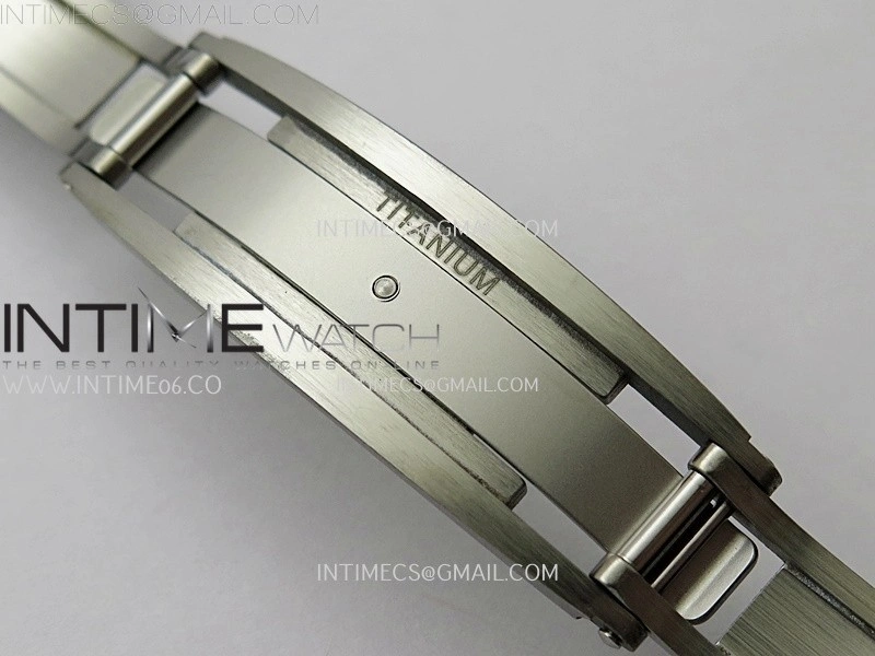 RM055 NTPT APSF 1:1 Best Edition RG Inner Bezel Black Crown On Black Rubber Strap RMUL2 Super Clone