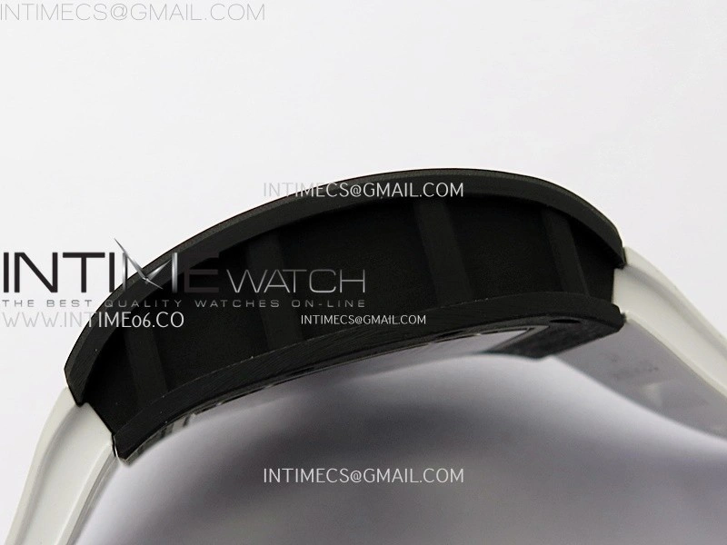 RM055 White Inner Bezel Black Crown NTPT NTPT ZF 1:1 Best Edition on White Rubber Strap RMUL2 Super Clone
