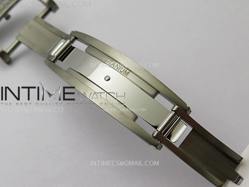 RM055 Blue Inner Bezel Black Crown NTPT NTPT ZF 1:1 Best Edition on White Rubber Strap RMUL2 Super Clone