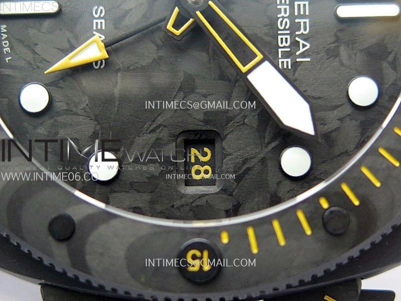 PAM1324 Carbotech 44mm GMT VSF 1:1 Best Edition Carbon Dial on Black Rubber Strap P.9011