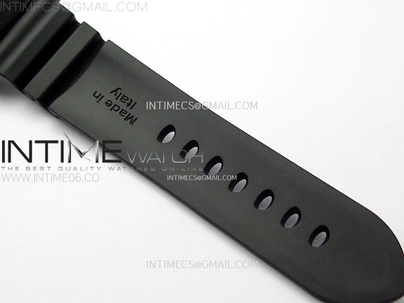 PAM1324 Carbotech 44mm GMT VSF 1:1 Best Edition Carbon Dial on Black Rubber Strap P.9011