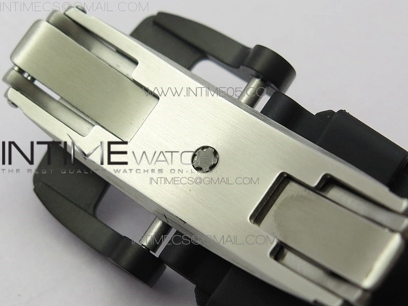 RM011 Carbon Case Carbon Bezel Chronograph KVF 1:1 Best Edition Skeleton Dial Red RG on Black Rubber Strap A7750