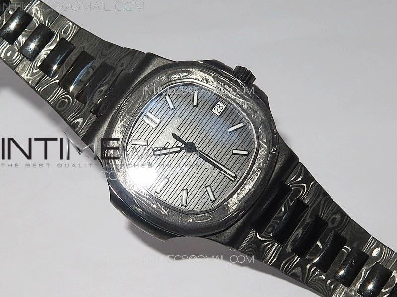 Nautilus 5711 DIW Carbon DIWF 1:1 Best Edition Black Textured Dial on Carbon PVD Bracelet 324CS