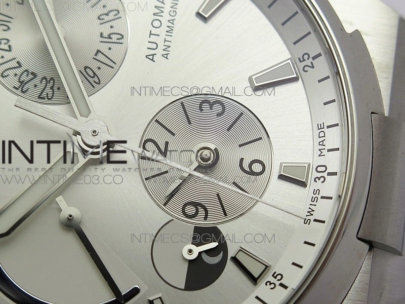 Overseas Dual Time Power Reserve TWA Best Edition White Dial on Black Rubber Strap A1222