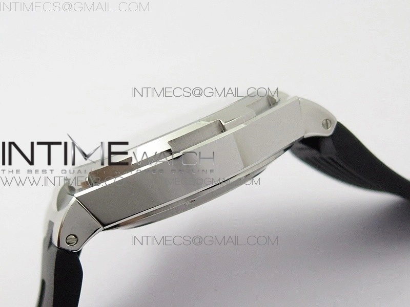 Overseas Dual Time Power Reserve TWA Best Edition White Dial on Black Rubber Strap A1222