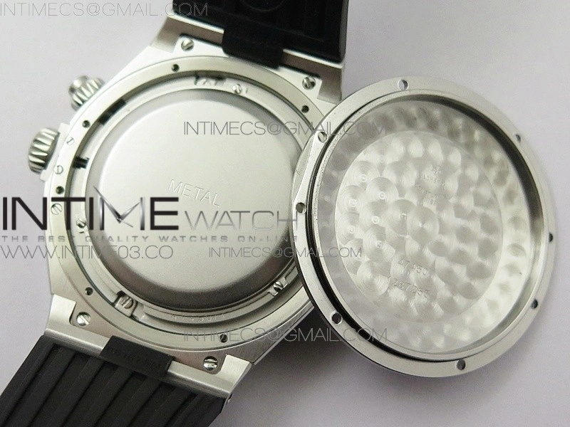 Overseas Dual Time Power Reserve TWA Best Edition White Dial on Black Rubber Strap A1222