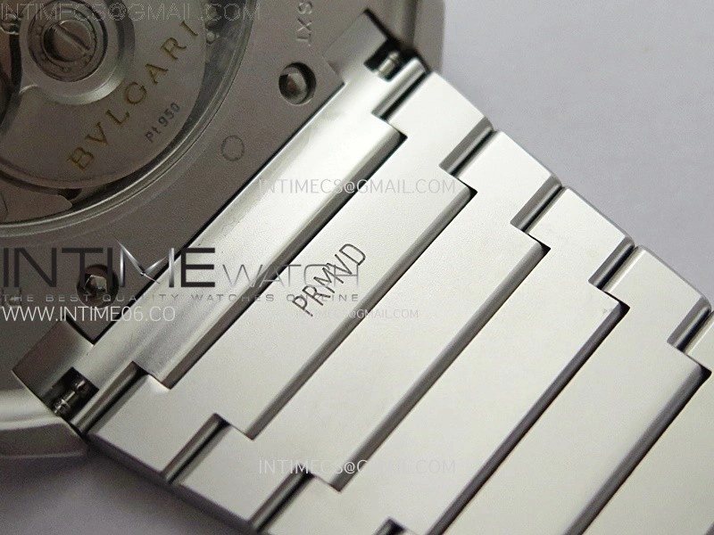 Octo Finissimo Satin-polished steel BVF 1:1 Best Edition Silver Dial on Satin-polished steel Bracelet Asian Micro Rotor Movement