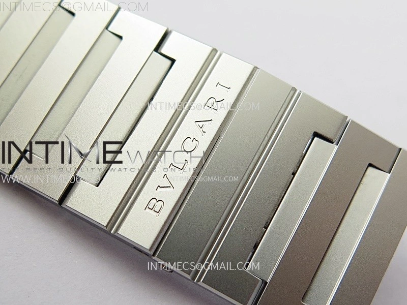 Octo Finissimo Satin-polished steel BVF 1:1 Best Edition Silver Dial on Satin-polished steel Bracelet Asian Micro Rotor Movement