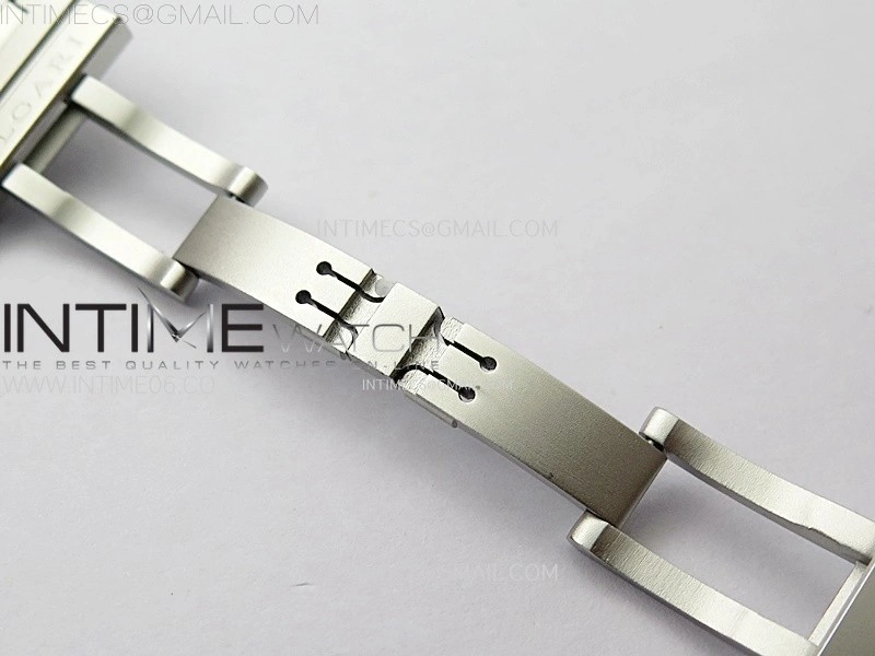 Octo Finissimo Satin-polished steel BVF 1:1 Best Edition Silver Dial on Satin-polished steel Bracelet Asian Micro Rotor Movement