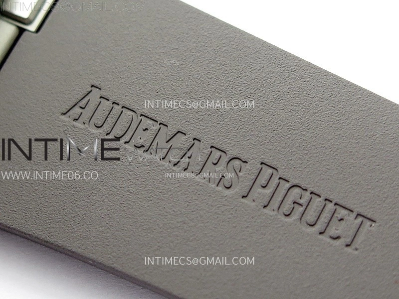 Royal Oak Offshore Diver 15720 APSF 1:1 Best Edition Gray Dial on Gray Rubber Strap SA4308