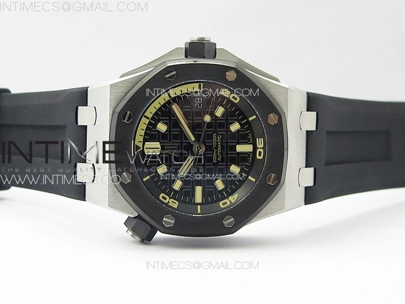 Royal Oak Offshore Diver 15720 IPF 1:1 Best Edition Black Dial on Black Rubber Strap A4308