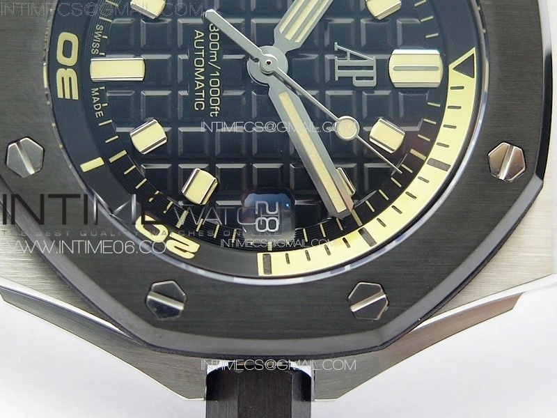 Royal Oak Offshore Diver 15720 IPF 1:1 Best Edition Black Dial on Black Rubber Strap A4308