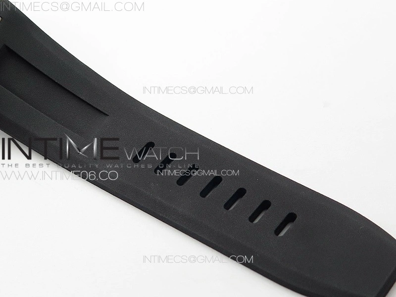 Royal Oak Offshore Diver 15720 IPF 1:1 Best Edition Black Dial on Black Rubber Strap A4308