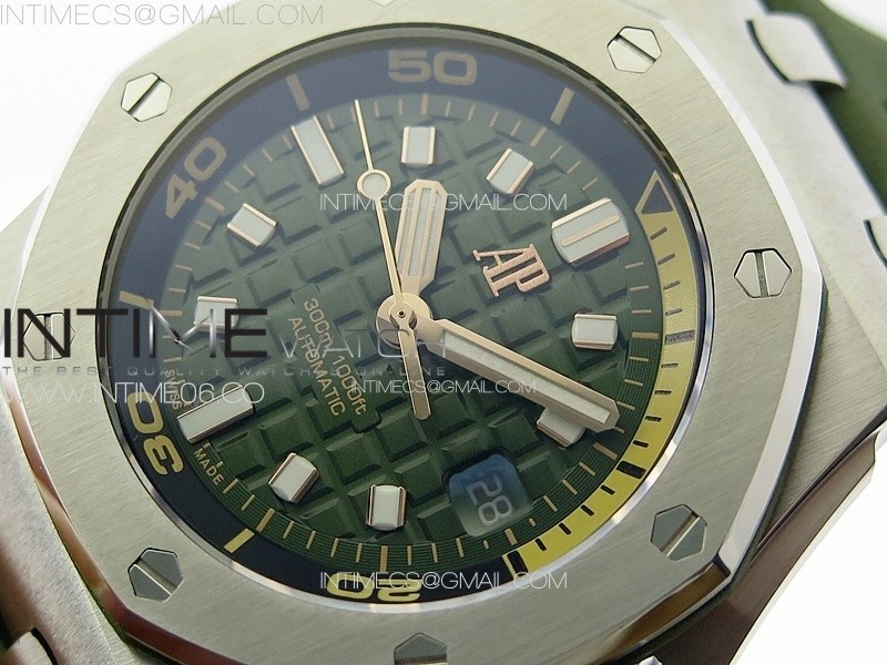 Royal Oak Offshore Diver 15720 IPF 1:1 Best Edition Green Dial on Green Rubber Strap A4308