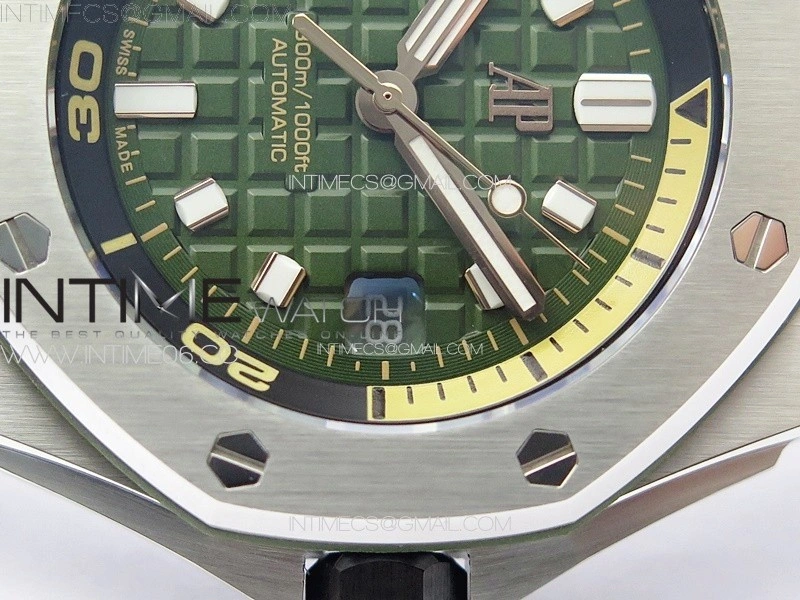 Royal Oak Offshore Diver 15720 IPF 1:1 Best Edition Green Dial on Green Rubber Strap A4308