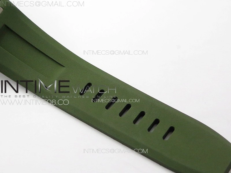 Royal Oak Offshore Diver 15720 IPF 1:1 Best Edition Green Dial on Green Rubber Strap A4308