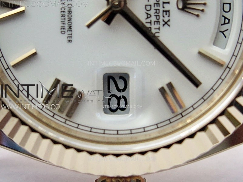 Day Date 228235 40mm 904L RG 1:1 AR+F Best Edition White Dial Roman Markers on RG President Bracelet SA3255