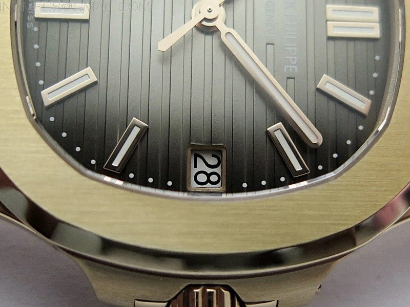 Nautilus 5711 1R-001 RG PPF 1:1 Best Edition Brown Textured Dial on RG Bracelet Super Clone 26-330 V5