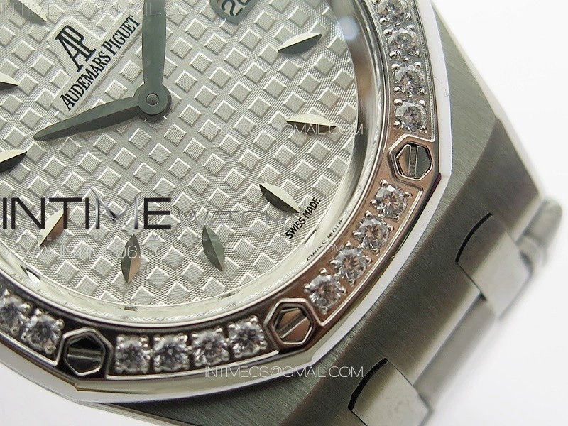 Lady Royal Oak 33mm 67620ST SS APSF 1:1 Best Edition White Textured Dial on White Leather Strap RONDA Quartz