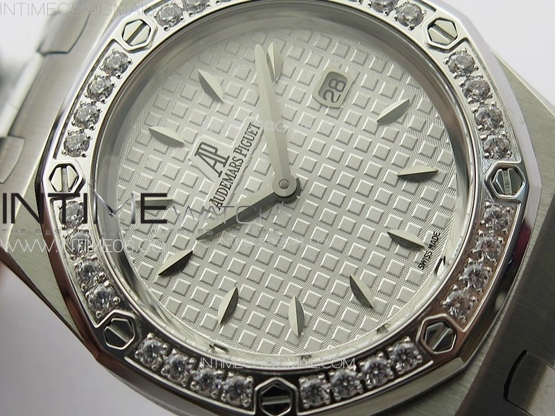 Lady Royal Oak 33mm 67620ST SS APSF 1:1 Best Edition White Textured Dial on White Leather Strap RONDA Quartz
