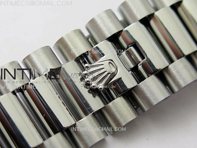 Day Date 228239 40mm 904L SS Bezel QF Gain Weight Green Dial Roman Markers on SS President Bracelet A2836