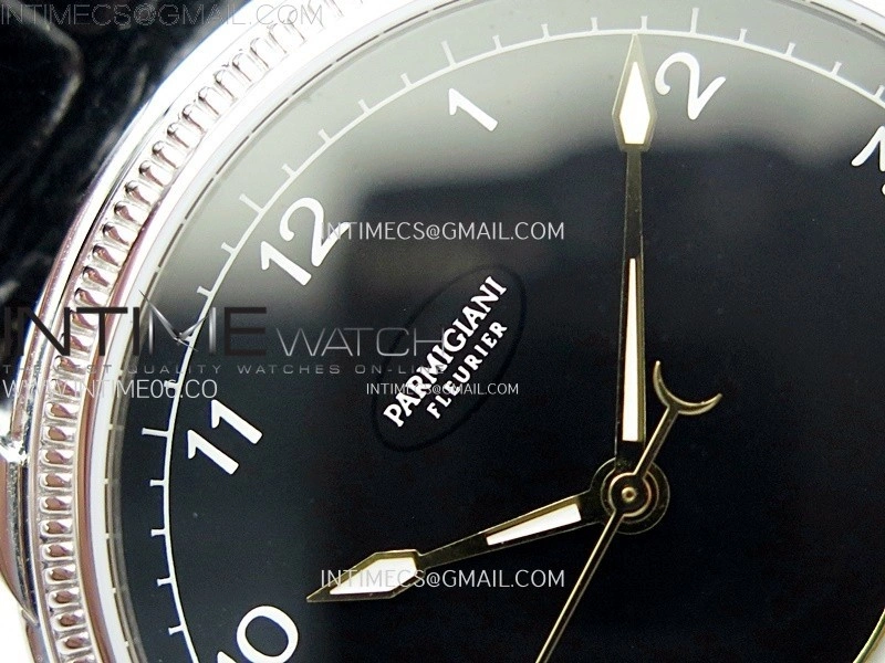 Tonda pf SS VRF Best Eidtion Black Dial Yellow Gold Handset on Black Leather Strap PF331