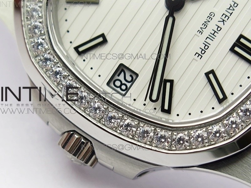Nautilus Jumbo 5713 Super Replication PPF 1:1 Best Edition White Textured Dial on SS Bracelet PPF324