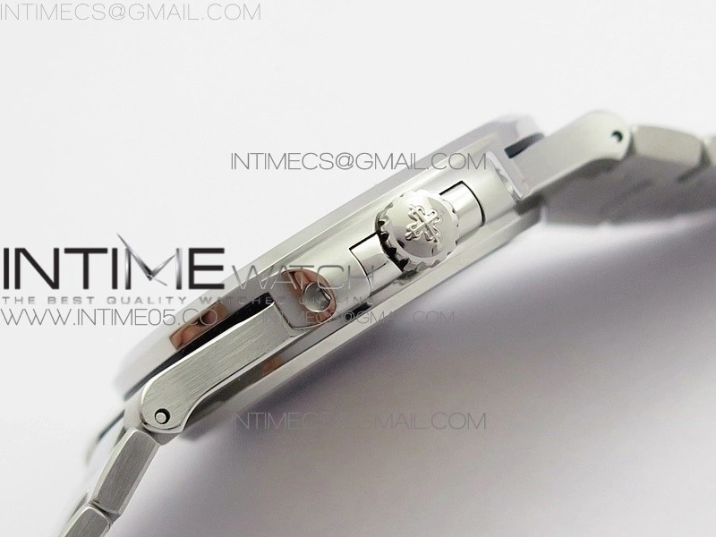 Nautilus Jumbo 5713 Super Replication PPF 1:1 Best Edition White Textured Dial on SS Bracelet PPF324