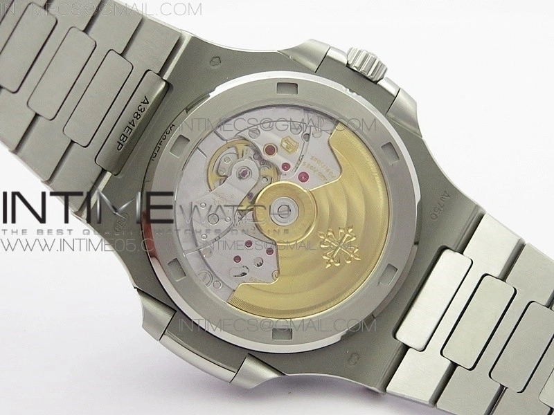 Nautilus Jumbo 5713 Super Replication PPF 1:1 Best Edition White Textured Dial on SS Bracelet PPF324