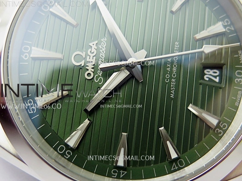 Aqua Terra 150M Master Chronometers N1F Best Edition Green Dial on SS Bracelet A8900