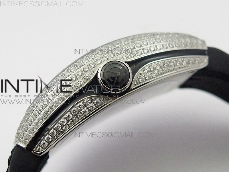 Vanguard V45 SS Full Diamonds Black Textured Diamonds Markers on Black Gummy Strap A2813