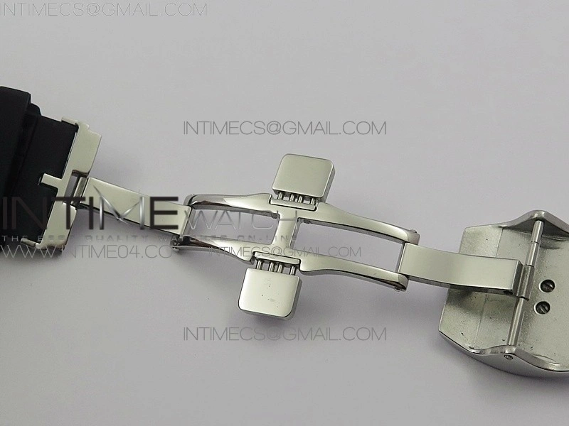 Vanguard V45 SS Full Diamonds Black Textured Diamonds Markers on Black Gummy Strap A2813