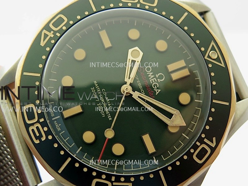 Seamaster 300M Diver Titanium Bronze Gold VSF 1:1 Best Edition Green Dial on Titanium Mesh Bracelet Asian Super Clone 8806