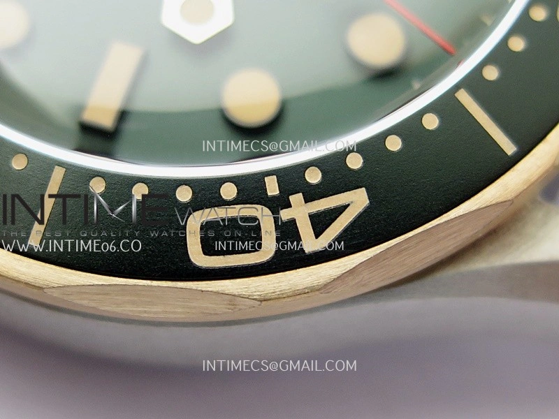 Seamaster 300M Diver Titanium Bronze Gold VSF 1:1 Best Edition Green Dial on Titanium Mesh Bracelet Asian Super Clone 8806