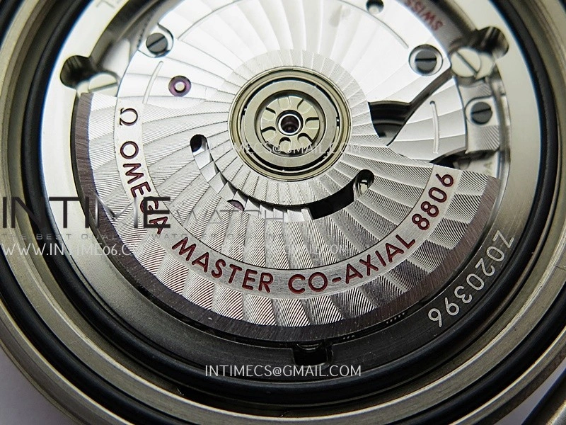 Seamaster 300M Diver Titanium Bronze Gold VSF 1:1 Best Edition Green Dial on Titanium Mesh Bracelet Asian Super Clone 8806