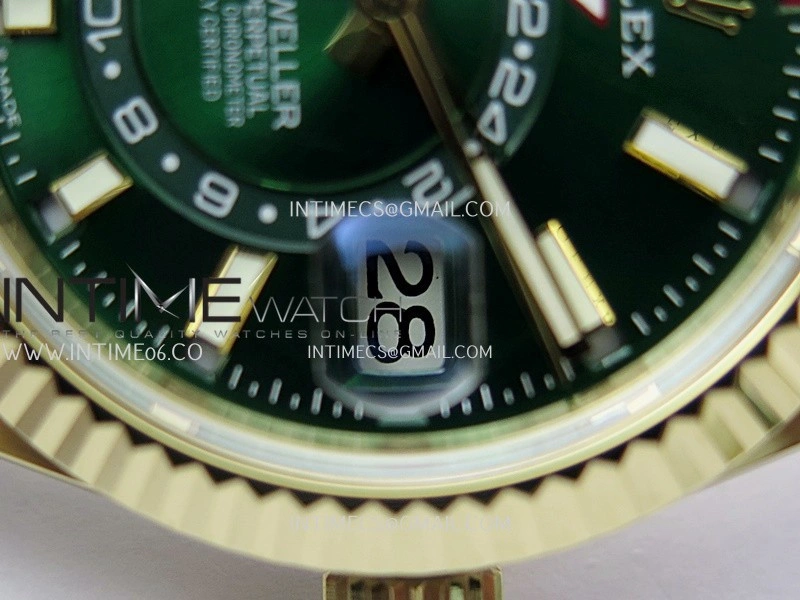 Sky-Dweller 326238 904L YG Noob 1:1 Best Edition Green Dial On Oysterflex Rubber Strap Asian 23J to 9001