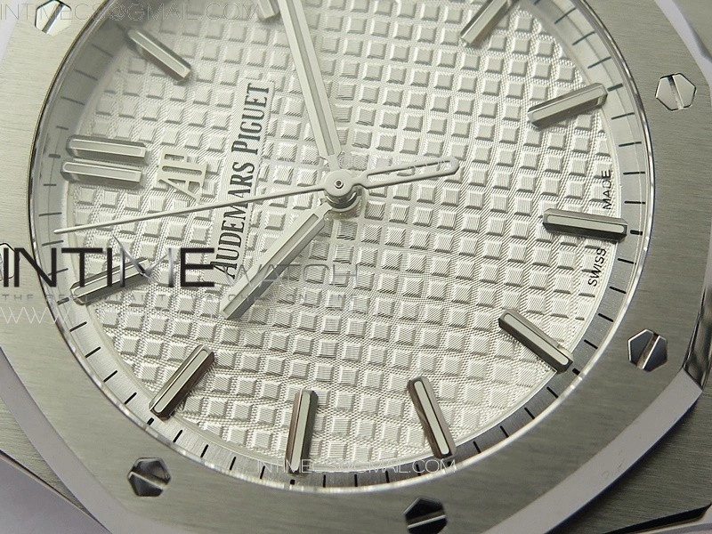 Royal Oak 41mm 15500 SS ZF 1:1 Best Edition White Textured Dial on SS Bracelet A4302 Super Clone V3