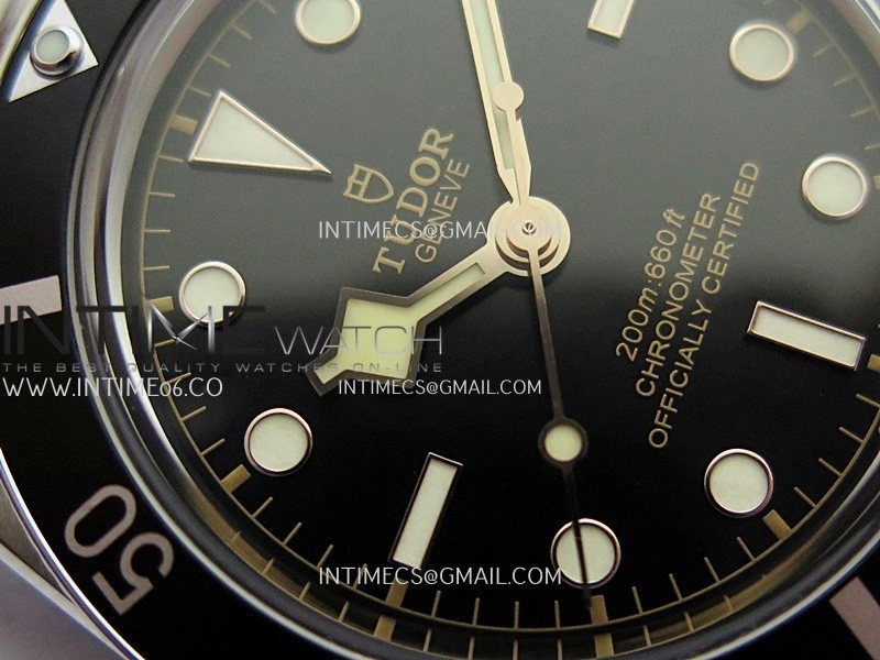 Heritage Black Bay M79000N 37mm SS ZF 1:1 Best Edition Black Dial Black Bezel On Jubilee Bracelet A2824