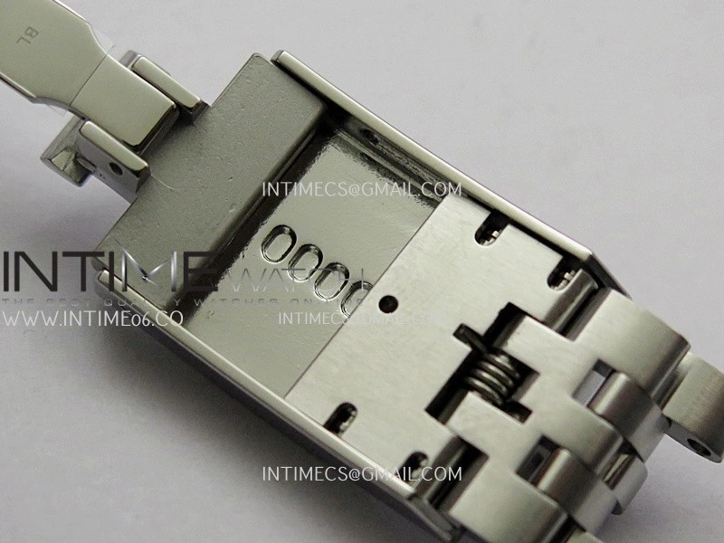 Heritage Black Bay M79000N 37mm SS ZF 1:1 Best Edition Black Dial Black Bezel On Jubilee Bracelet A2824