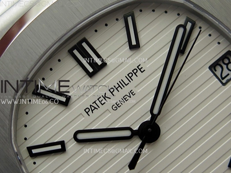 Nautilus 5711 1A-011 PPF 1:1 Best Edition White Textured Dial on SS Bracelet Super Clone 26-330 V5
