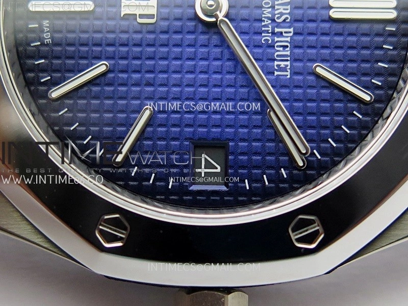 Royal Oak 15202IP 39mm Titanium ZF 1:1 Best Edition Blue Textured Dial on SS Bracelet A2121 V2