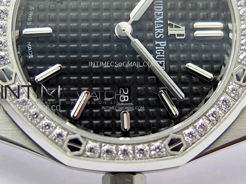 Lady Royal Oak 33mm 67651 Diamonds SS ZF 1:1 Best Edition Black Textured Dial on SS Bracelet RONDA Quartz