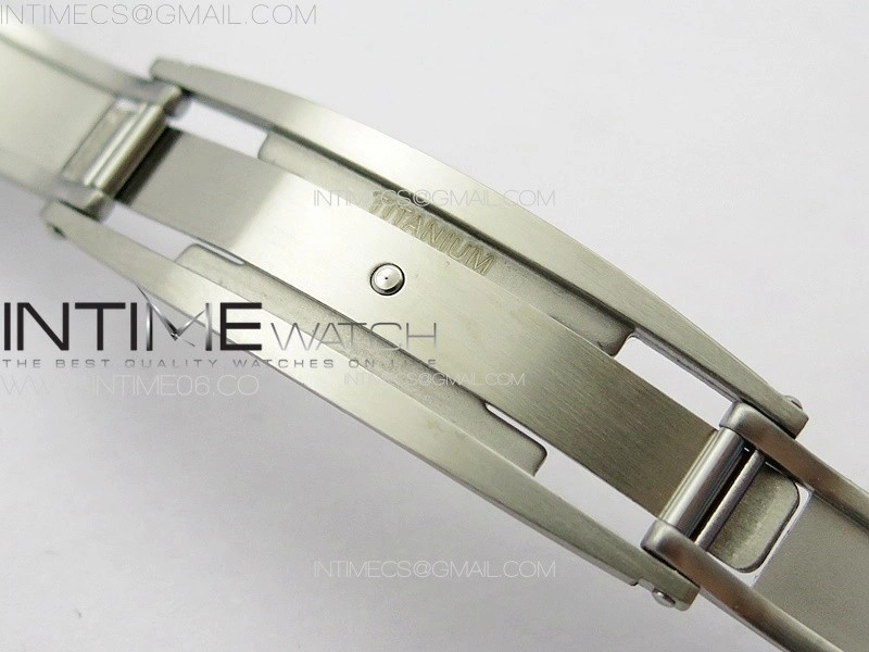 RM035-01 Forged Carbon Case KUF Best Edition Blue Crown on Blue Rubber Strap MIYOTA8215