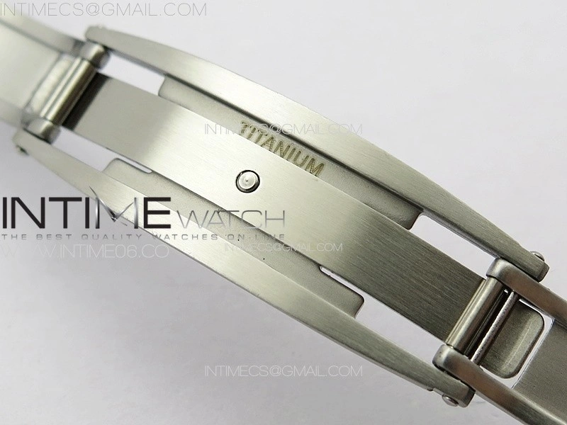 RM035-01 Forged Carbon Case KUF Best Edition Red Crown on Black Rubber Strap MIYOTA8215