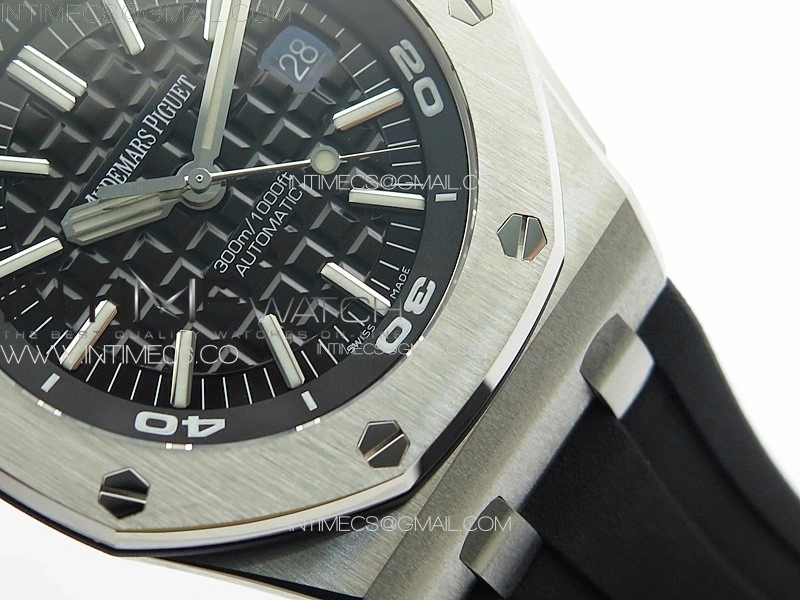 Royal Oak Offshore Diver 15710 APSF 1:1 Best Edition Black Dial on Black Rubber Strap V2 A3120 Super Clone V3