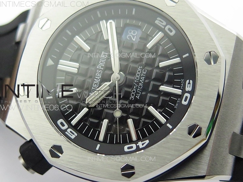 Royal Oak Offshore Diver 15710 APSF 1:1 Best Edition Black Dial on Black Rubber Strap V2 A3120 Super Clone V3