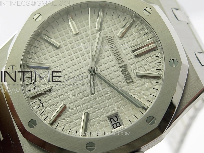 Royal Oak 41mm 15510 50th SS ZF 1:1 Best Edition Silver White Textured Dial on SS Bracelet A4302