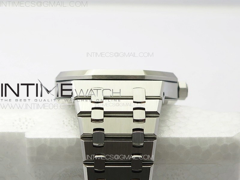 Royal Oak 41mm 15510 50th SS ZF 1:1 Best Edition Silver White Textured Dial on SS Bracelet A4302