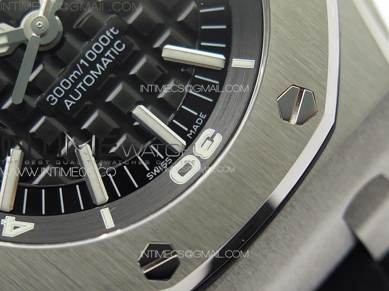 Royal Oak Offshore Diver 15703 APSF 1:1 Best Edition Black Dial on Black Rubber Strap A3120 Super Clone V3