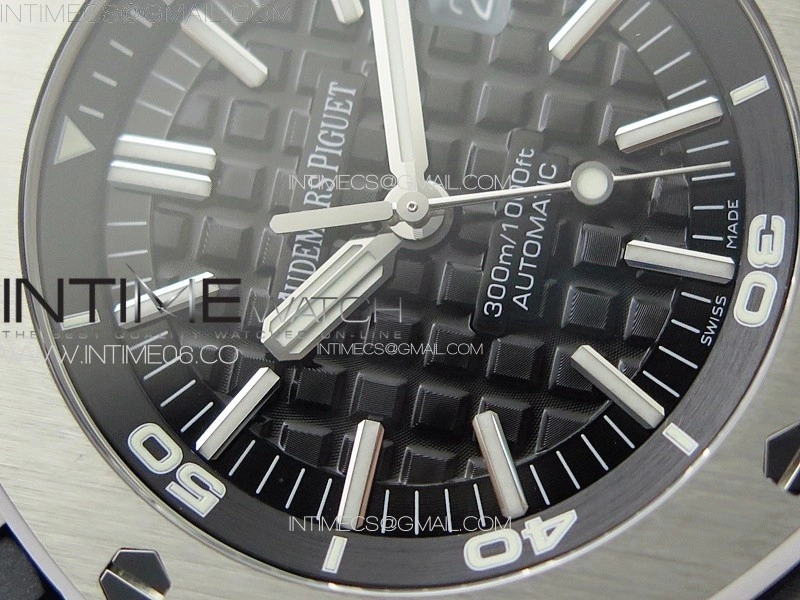 Royal Oak Offshore Diver 15703 APSF 1:1 Best Edition Black Dial on Black Rubber Strap A3120 Super Clone V3